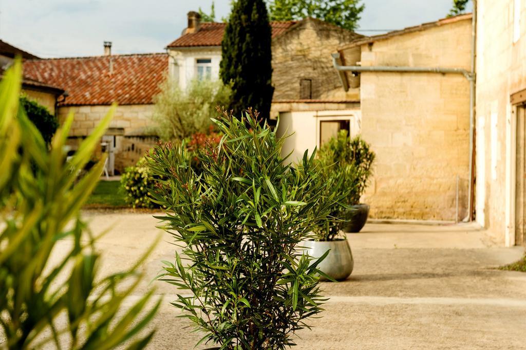 Moulon-sur-Dordogne Chateau La Mothe Du Barry المظهر الخارجي الصورة
